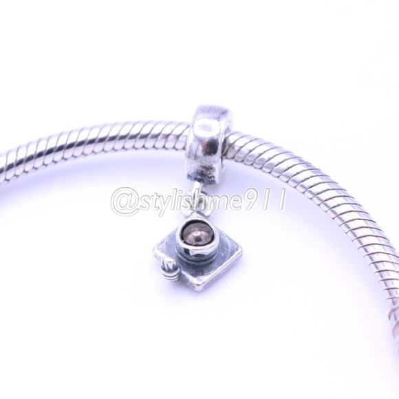 Authentic PANDORA Silver Graduation Hat Charm - 790270 - Picture 4 of 11